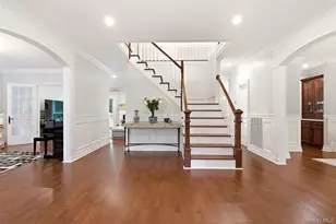 14 Dupont Ct, Dix Hills, NY 11746 - Photo 5