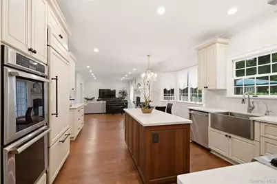 14 Dupont Court, Dix Hills, NY 11746 - Photo 15