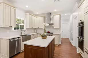 14 Dupont Ct, Dix Hills, NY 11746 - Photo 17