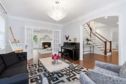 14 Dupont Court, Dix Hills, NY 11746 - Photo 9