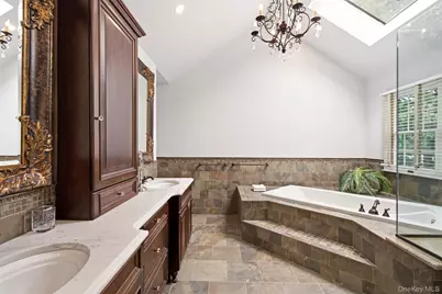 14 Dupont Court, Dix Hills, NY 11746 - Photo 31