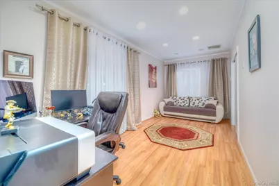 34 Reyam Road, Lynbrook, NY 11563 - Photo 23