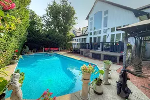 34 Reyam Rd, Lynbrook, NY 11563 - Photo 31