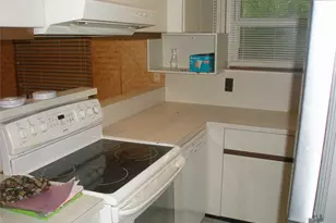 4924 Express Dr S, Ronkonkoma, NY 11779 - Photo 13