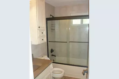 4924 Express Dr South, Ronkonkoma, NY 11779 - Photo 15