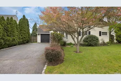 26 Carriage Lane, Levittown, NY 11756 - Photo 1