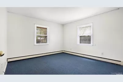 26 Carriage Lane, Levittown, NY 11756 - Photo 11