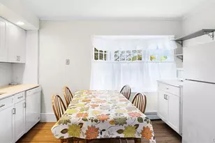 26 Carriage Ln, Levittown, NY 11756 - Photo 5