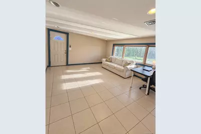118 Leahy Street, Jericho, NY 11753 - Photo 15