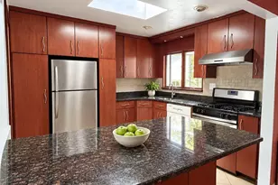 118 Leahy St, Jericho, NY 11753 - Photo 9
