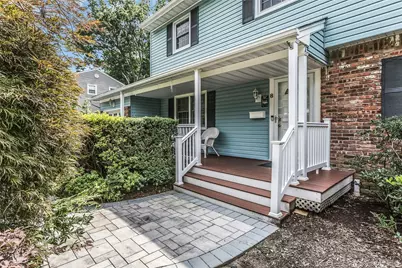 8 Lenmore Drive, Old Bethpage, NY 11804 - Photo 3