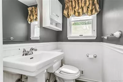 8 Lenmore Drive, Old Bethpage, NY 11804 - Photo 17