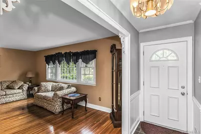 8 Lenmore Drive, Old Bethpage, NY 11804 - Photo 5