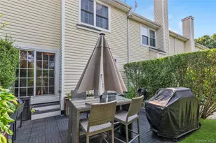 26 Scarborough Dr, Smithtown, NY 11787 - Photo 17