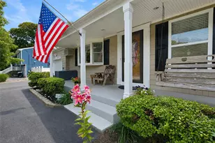 12 Walnut St, Centereach, NY 11720 - Photo 3