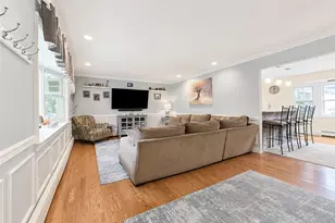12 Walnut St, Centereach, NY 11720 - Photo 5