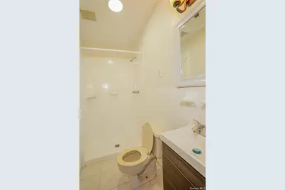 4116 De Reimer Avenue #2, Bronx, NY 10466 - Photo 5