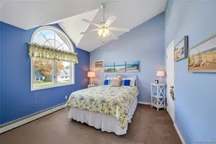 26 Ballad Ln, Hicksville, NY 11801 - Photo 13