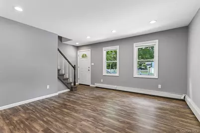 416 Arizona Avenue, Bay Shore, NY 11706 - Photo 3