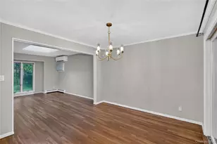10 Sycamore Rd, Glen Cove, NY 11540 - Photo 5