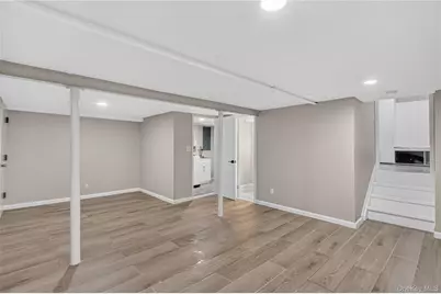 10 Sycamore Road, Glen Cove, NY 11540 - Photo 15