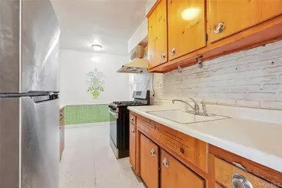 26-25 Union Street #1H, Flushing, NY 11354 - Photo 5