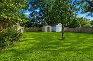 94 Newton Blvd, Ronkonkoma, NY 11779 - Photo 21