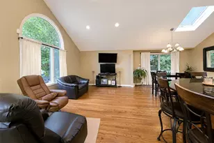 94 Newton Blvd, Ronkonkoma, NY 11779 - Photo 5