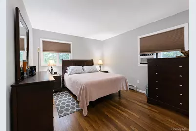 94 Newton Boulevard, Ronkonkoma, NY 11779 - Photo 15