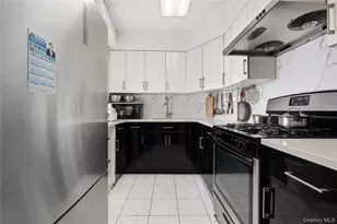25-40 Union St, Flushing, NY 11354 - Photo 13