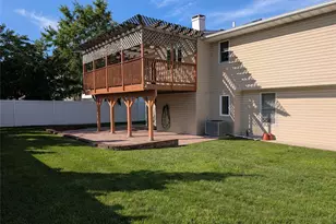 3039 Clubhouse Rd, Merrick, NY 11566 - Photo 25