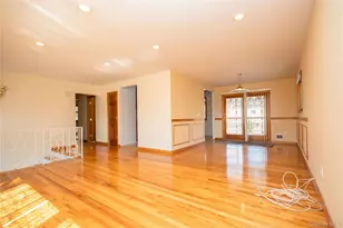 3039 Clubhouse Rd, Merrick, NY 11566 - Photo 7