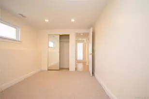 3039 Clubhouse Rd, Merrick, NY 11566 - Photo 21