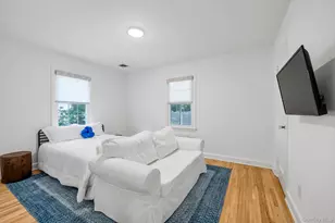22 Harbor Rd, Port Washington, NY 11050 - Photo 11