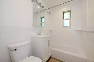 2 N Lewis Pl, Rockville Centre, NY 11570 - Photo 11