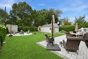 4064 Robert Pl, Seaford, NY 11783 - Photo 33