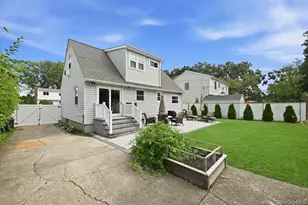 4064 Robert Pl, Seaford, NY 11783 - Photo 31