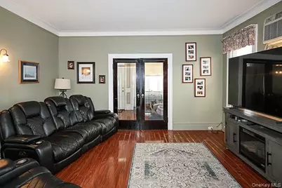 7333 71st Place, Glendale, NY 11385 - Photo 5