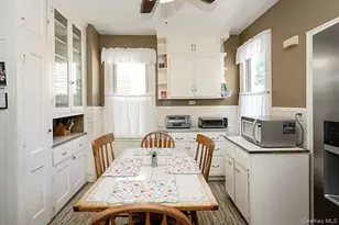 73-33 71st Pl, Glendale, NY 11385 - Photo 11