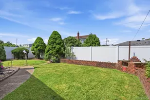 173 12th St, Bethpage, NY 11714 - Photo 27