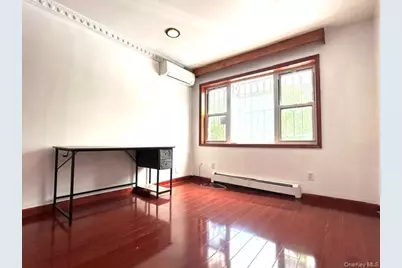 14437 Melbourne Avenue, Flushing, NY 11367 - Photo 3