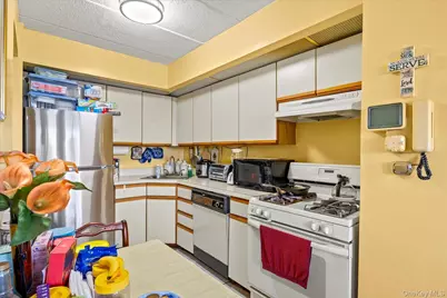 9229 Queens Boulevard #6F, Rego Park, NY 11374 - Photo 9