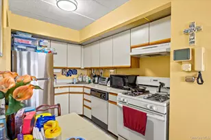 92-29 Queens Blvd, Rego Park, NY 11374 - Photo 9
