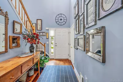 318 Erik Drive, East Setauket, NY 11733 - Photo 5