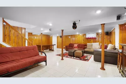 83-50 257th Street, Floral Park, NY 11004 - Photo 17