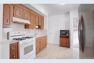 83-50 257th Street, Floral Park, NY 11004 - Photo 7