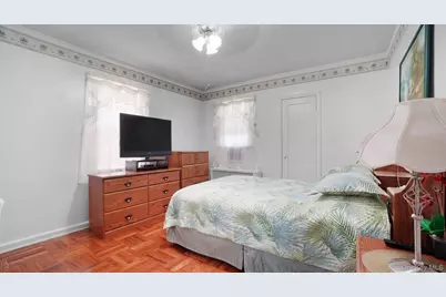 83-50 257th Street, Floral Park, NY 11004 - Photo 11