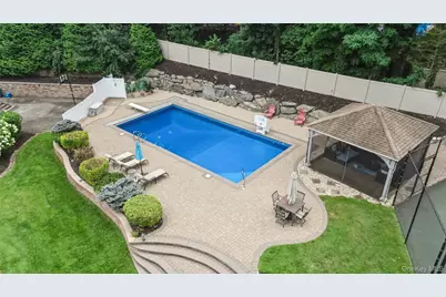 3 Beltane Drive, Dix Hills, NY 11746 - Photo 37