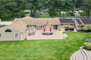 3 Beltane Dr, Dix Hills, NY 11746 - Photo 33