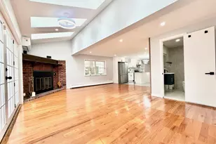 20 Baylis Pl, Syosset, NY 11791 - Photo 5